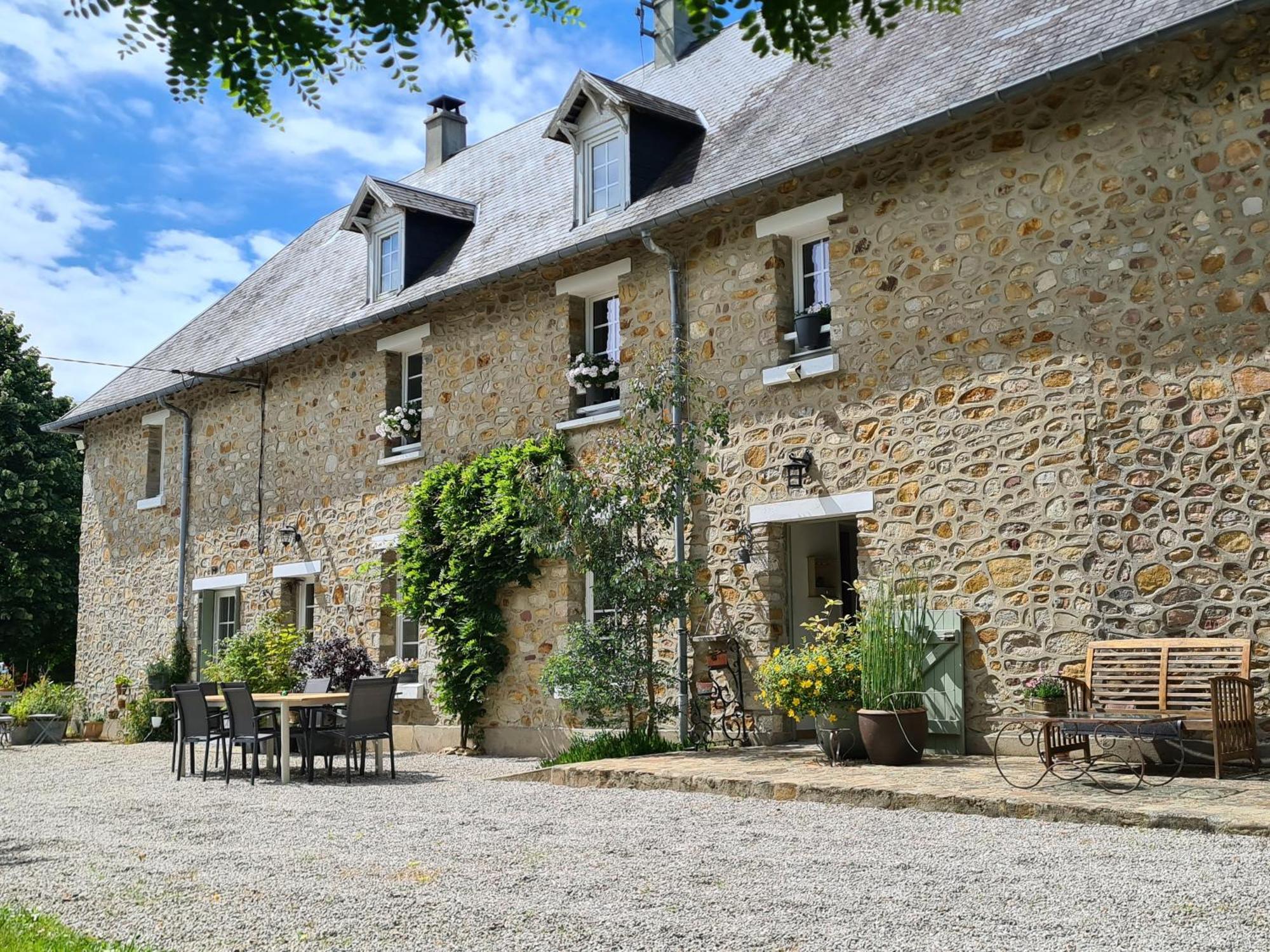 La Maison Des Tilleuls Saint-Germain-Sur-Seves Kültér fotó
